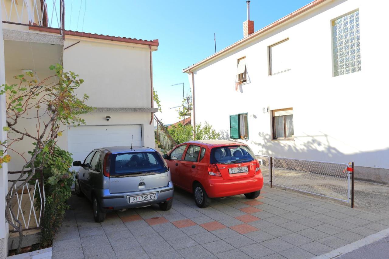 Apartments By The Sea Seget Donji, Trogir - 2029 Luaran gambar